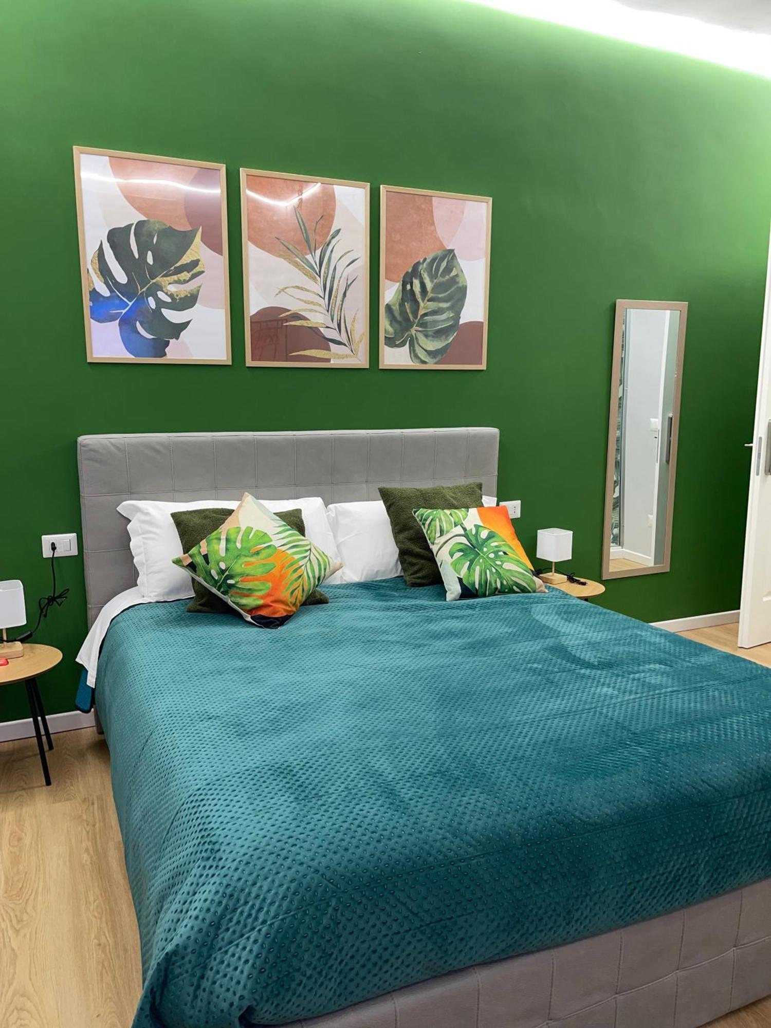 Vomero Suite And Deluxe Room B&B Napoli Екстериор снимка